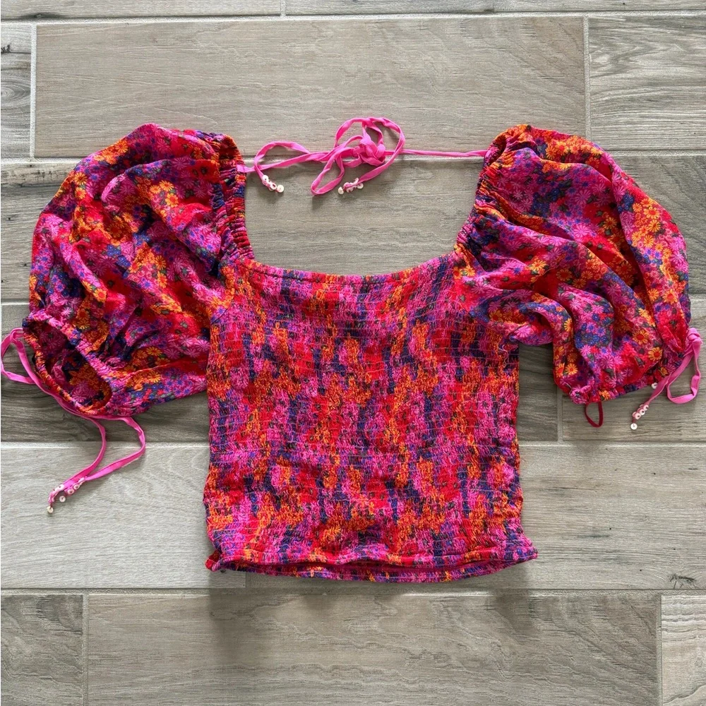 Free People Back On Top Cropped Smocked Floral Blouse tagged size M